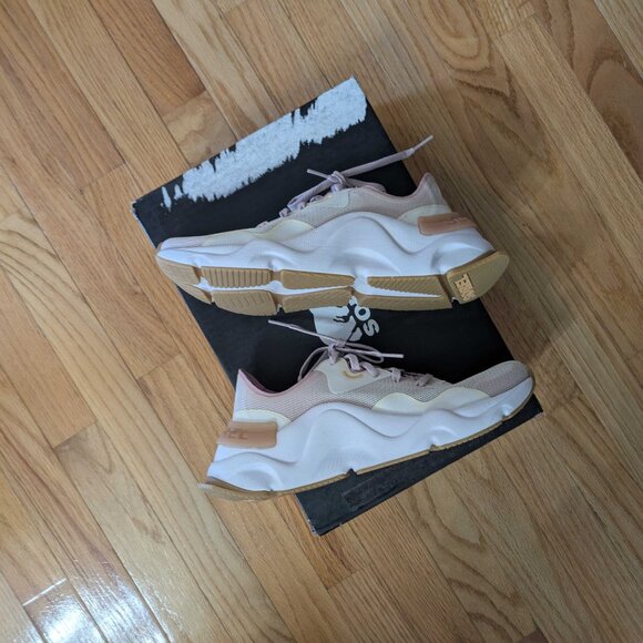 Soreal Kinetic RNEGD Float Sneakers - Picture 6 of 13